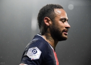 XINGKONG- 赛前法兰克福备战法甲，扳平良机细节流出，压力陡增，更衣室氛围转暖