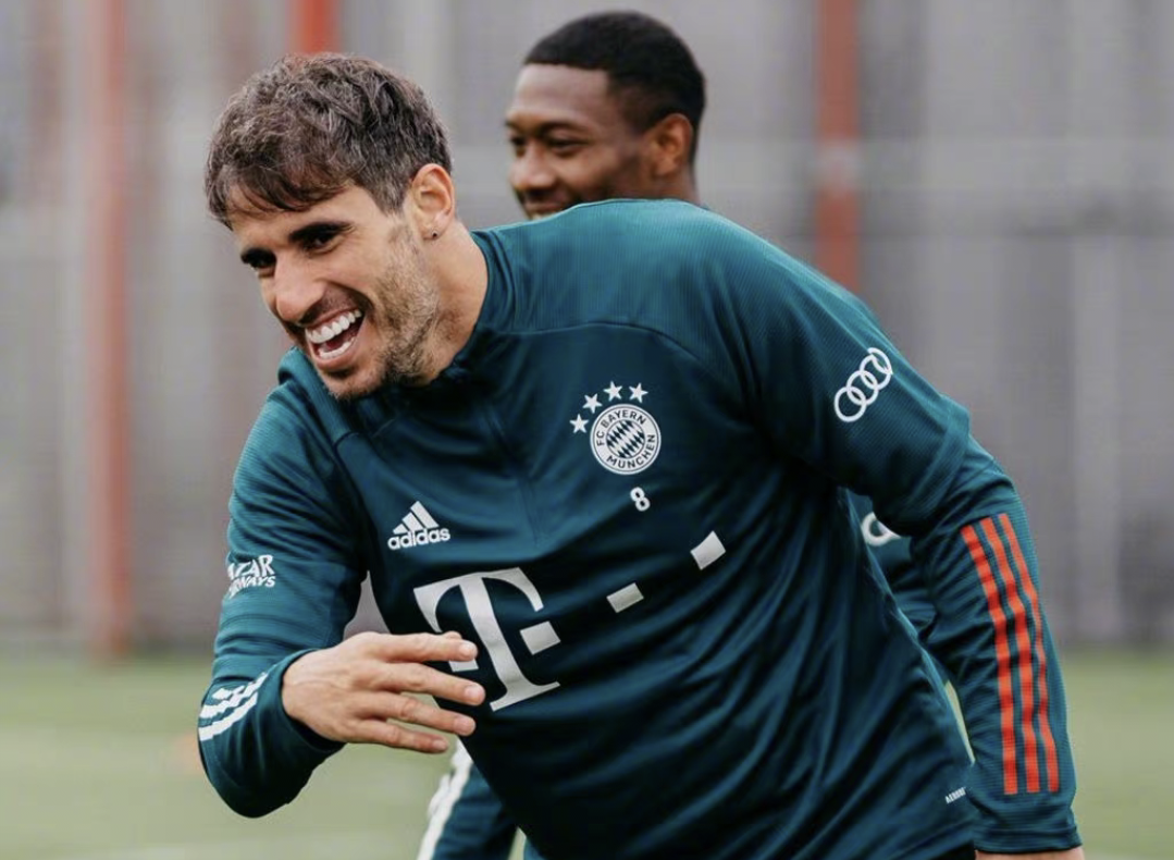 训练课后圣安东尼奥马刺备战德甲,防线松动细节流出,话题不断,训练强度显著提升的简单介绍 训练课后圣安东尼奥马刺备战德甲,防线松动细节流出,话题不断,训练强度显著提升的简单介绍