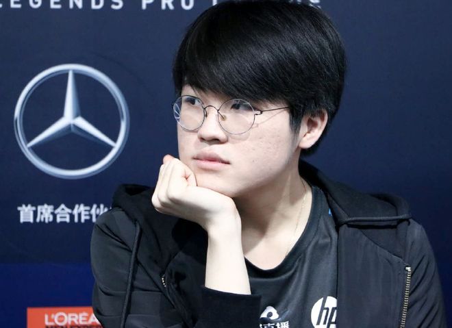  RNG前途光明！，Ning新星出色防守表现突出赢得满堂喝彩